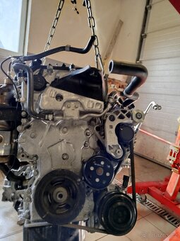 Rozpredám Hyundai tucson NX4 1,6tgdi - 16