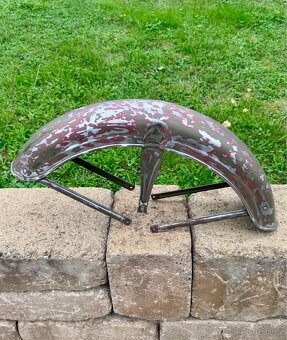 Jawa 250 350 Sport - přední blatník - 16