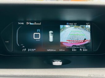 Citroën Grand C4 Picasso 2.0HD AUTOMAT SERVISKA KAMERA TAŽNÉ - 16