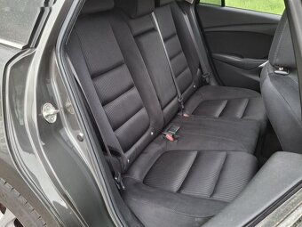 Mazda 6,2.0 benzin Facelit 1. majitel - 16