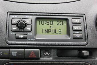 Toyota Yaris 1.0 VVT-i, KLIMA, bez koroze - 16