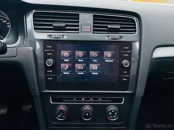 Volkswagen Golf 1.0TSI MANUÁL 1MAJITEL SERVISKA SENZORY PANO - 16
