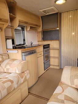 Anglický Karavan COACHMEN AMARA - 16