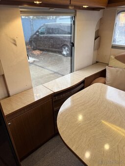 Bürstner Averso Plus 410 ~ Sklopná postel - 16