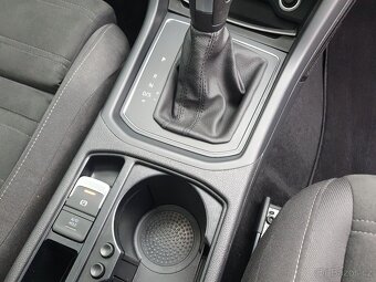 VW Touran 2.0 TDI 110kW DSG Panorama LED - záruka Autodraft - 16