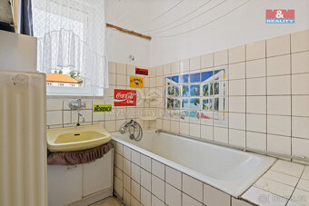 Prodej bytu 4+1, 92 m², Komárov, ul. Nad Oborou - 16