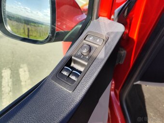 VW Transporter T6 2.0tdi Tažné, 8 sedadel. SERVISKA - 16