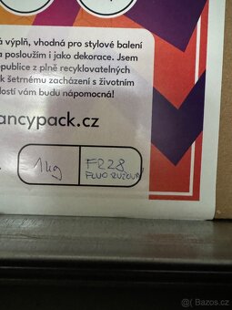 Stylová barevná papírová stylová výplň balíky a darky - 16