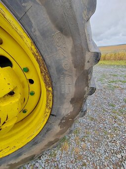 JOHN DEERE 8300 - 16