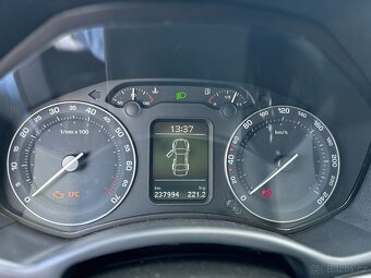 Škoda Octavia 1.6 MPi climatronic, zimní/letní - 16