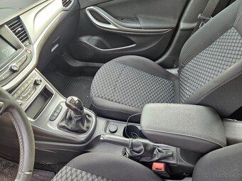 Opel Astra 1,6 CDTI, 100kw, 2019 - 16