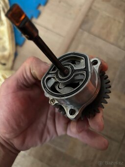 Klikova hridel ojnice prevodovka spojka Suzuki Gsxr750 00-03 - 16