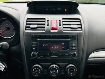 Subaru XV 1.6i 4x4 BENZIN MANUÁL SENZORY TAŽNÉ - 16