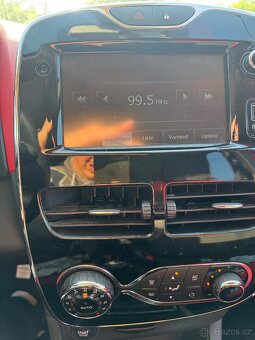 RENAULT CLIO III 0.9 TCE 66kw MODEL 2013 SERVISKA 8xALU KOLA - 16