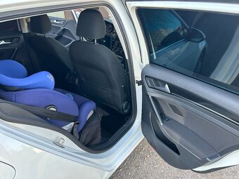 VW Golf 7 Combi 2.0 TDi 110kw HIGHLINE manual ČR původ tažné - 16