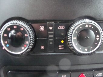 Volkswagen Crafter, 2.5 TDi, L2H2, klima, tažné - 16