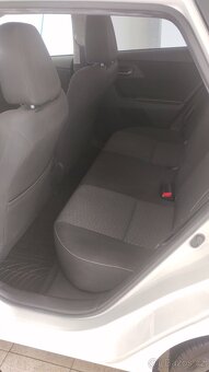 Auris 1.6 - 16