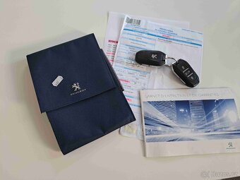 Peugeot 3008 1,2 PT EAT8 ALLURE 111.000 km - 16