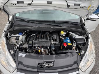 Peugeot 208 - 16