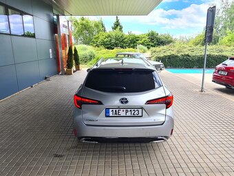 Toyota Corolla TS 2.0 HEV e-CVT Style - 16