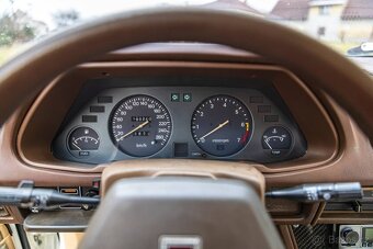 Datsun 280ZX neboli Nissan S130 1981 - 16