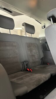 VW Touran Webasto 7mist Panorama DSG 125kw 160najeto - 16