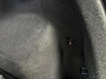 Audi Q3 35TFSI S-tronic Webasto - 16