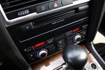 Audi Q7 3.0 TDI quattro tiptronic - 16
