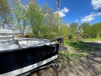 Rybářská kajutová loď - 16
