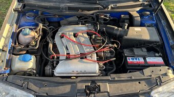 Volkswagen Bora 2.3 V5 - náhradní díly - 16