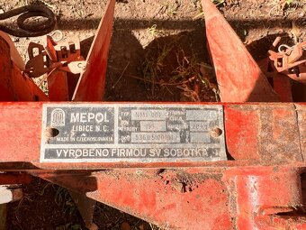 Terra Vari s bohatým příslušenstvím. - 16