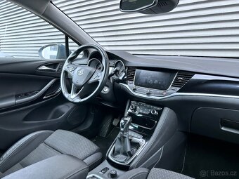 Opel Astra K hatchback, 2016, najeto 124.891 km, modrá - 16