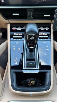 Porsche Cayenne Coupé Platinum Edition – v záruce, TOP stav - 16