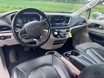 Chrysler Pacifica 3,6 L Adapt temp, New model 2021 - 16