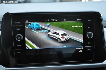 VW T-ROC 2.0TDi 110KW DSG LIFE LED ACC DPH - 16