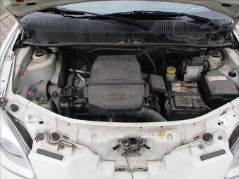Lancia Ypsilon 1,2 i KLIMATIZACE - 16