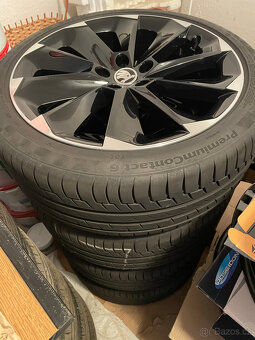 ŠKODA SUPERB III ORIGINÁL LETNÍ SUPERNOVA 235/40/19 - 16