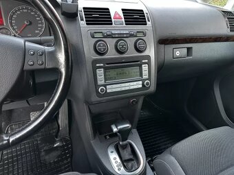 Volkswagen Touran 2.0 TDI 103kW DSG Xenony Šíbr ALU R18 Face - 16