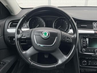 Škoda Superb 1,6 TDi  combi II GreenLine (2012) - 16