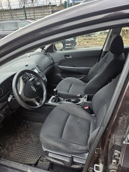 HYUNDAI I30 1.6 85KW - 16
