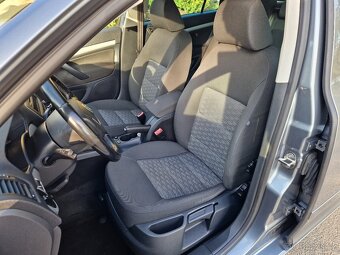 Škoda Octavia, 2 1,6 MPI 75 KW,LPG, digi klima,vyh. sed - 16