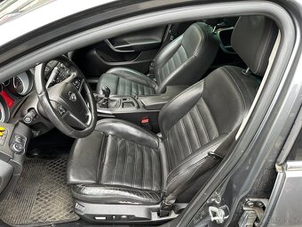 Opel Insignia 2.0D 118kw - 16