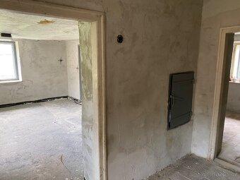 Prodám rodinný dům 3 + 1 s pěkným pozemkem 1000 m2 - 16