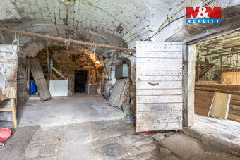 Prodej rodinného domu v Zahrádkách - Karasy - 16