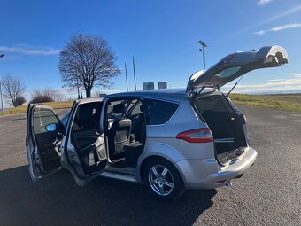 Ford S-MAX - 16