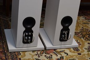 Reproduktory Bowers & Wilkins 603 bílá II - 16