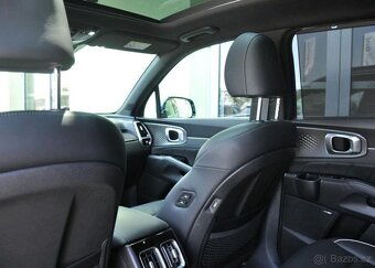 Kia Sorento 2.2CRDi SCR 4X4 8DCT TOP ZÁRUK - 16