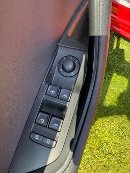 Škoda superb III 2.0TDI 110kw FULLLED VIRTUAL DSG ACC 2021 - 16