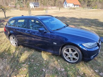 BMW 330 XD, rok 2012, manuál - 16