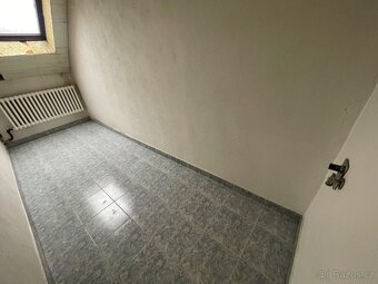 Prodej dvougeneračního domu 4+kk, 3+kk Olomouc, Nemilany - 16